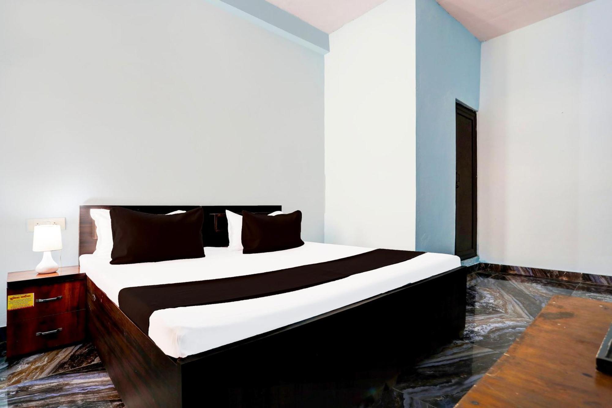 Spot On New Diamond Guest House Rudrapur المظهر الخارجي الصورة