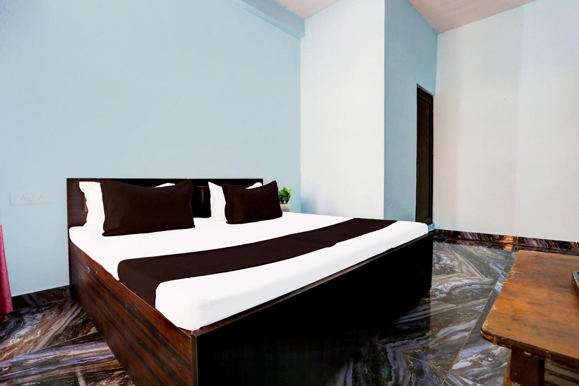 Spot On New Diamond Guest House Rudrapur المظهر الخارجي الصورة